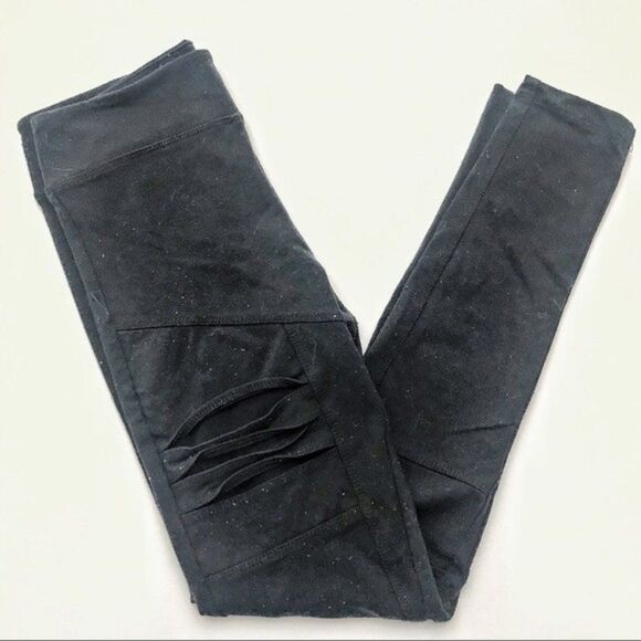 Black Nesh NYC Signature Slit Crop Capris Size - S - Picture 7 of 10